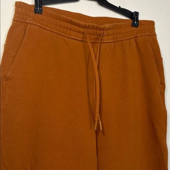 Lululemon Loungeful Straight Leg Pant Sweatpants size 10 butternut brown - Picture 4 of 8